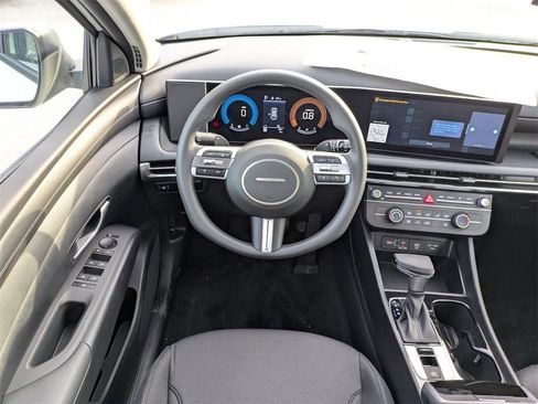 New 2026 Hyundai Tucson SE FWD image 16