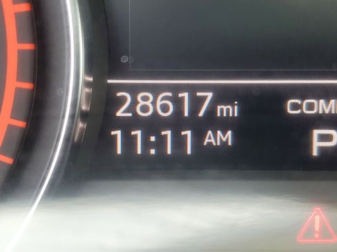 Used 2023 Audi Q5 2.0T Premium w/ Convenience Package image 27