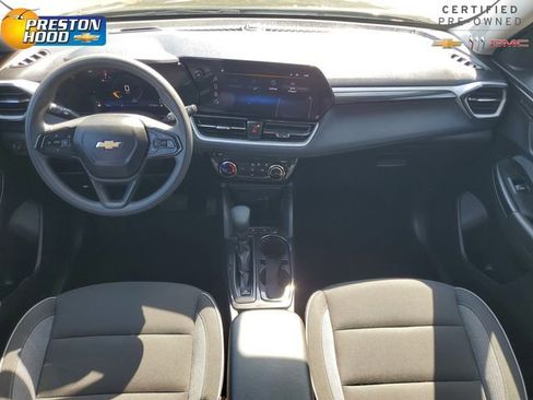 Certified 2025 Chevrolet TrailBlazer LT FWD image 14