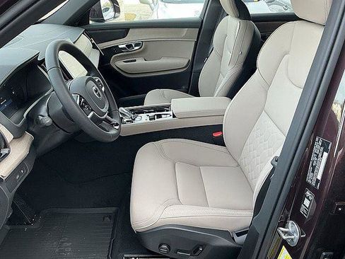 New 2026 Volvo XC90 T8 Plus w/ Protection Package Premier AWD/4WD image 15