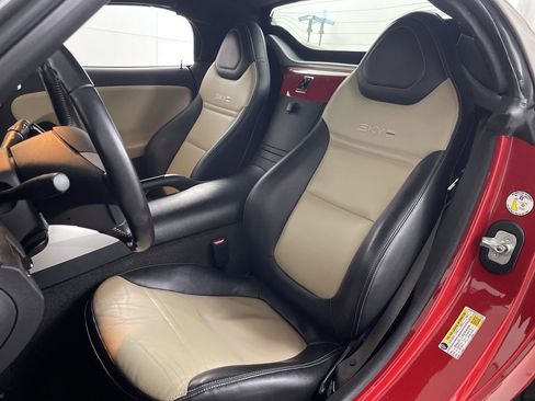 Used 2007 Saturn Sky Red Line RWD image 12