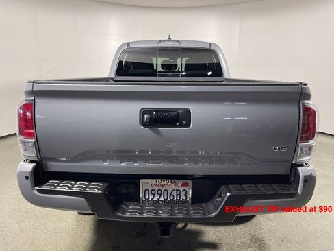 Certified 2020 Toyota Tacoma TRD Off-Road w/ Technology Package image 4