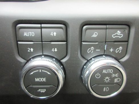 New 2026 GMC Sierra 1500 AT4X AWD/4WD image 17