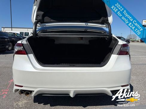Used 2022 Toyota Camry XSE image 8