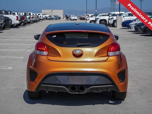 Used 2016 Hyundai Veloster Turbo w/ Option Group 04 FWD image 7