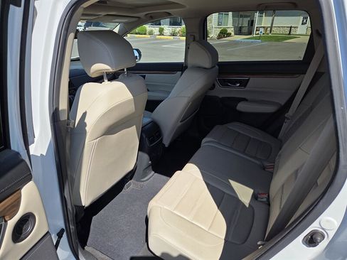 Used 2019 Honda CR-V Touring image 11