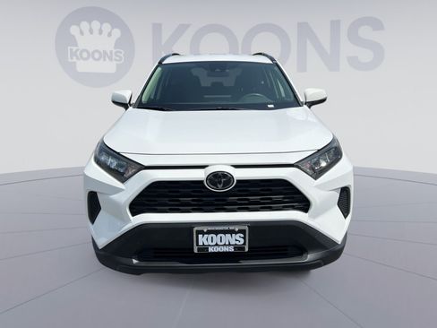 Used 2019 Toyota RAV4 LE AWD/4WD image 11