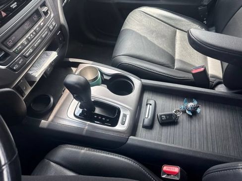 Used 2019 Honda Pilot EX-L image 6