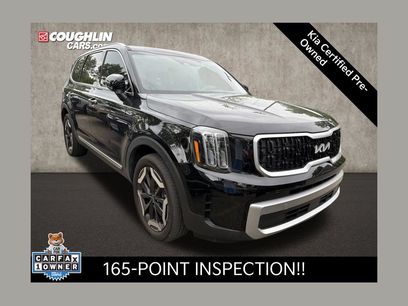 Certified 2024 Kia Telluride EX w/ EX Captain's Chair Package