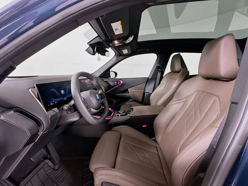 Used 2025 BMW X3 xDrive30i w/ Premium Package image 22