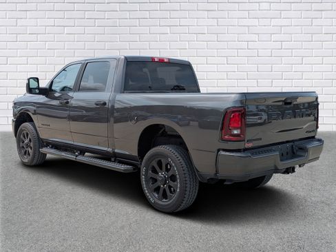 Used 2025 RAM 2500 Big Horn AWD/4WD image 3