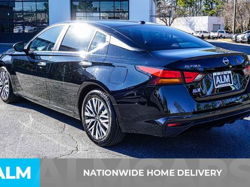 Used 2024 Nissan Altima 2.5 SV image 5