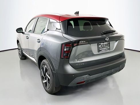 New 2026 Nissan Kicks SV w/ SV Premium Package FWD image 5