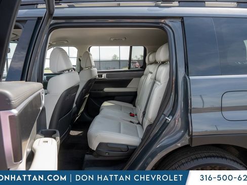 Used 2025 Hyundai Santa Fe SEL FWD image 21