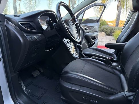 Used 2018 Buick Encore Preferred image 18