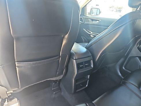 Used 2024 Ford Edge SEL AWD/4WD image 12