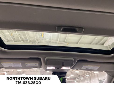 Used 2022 Nissan Frontier SV w/ SV Premium Package image 24