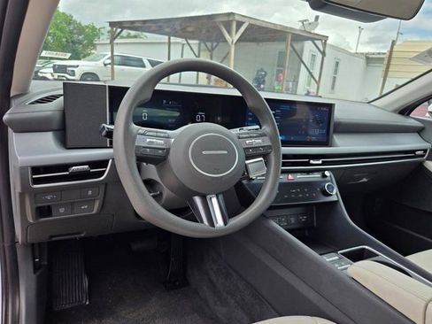 Used 2025 Hyundai Sonata SEL FWD image 15