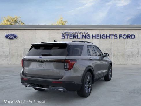 New 2026 Ford Explorer Active w/ Active Comfort Package AWD/4WD image 8