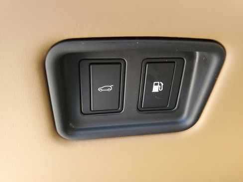 Used 2025 Land Rover Range Rover Autobiography AWD/4WD image 16