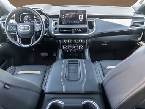 Used 2024 GMC Yukon AT4 w/ Technology Package AWD/4WD image 26