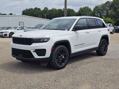 Used 2024 Jeep Grand Cherokee Altitude