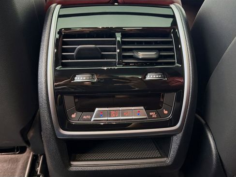 Used 2026 BMW X6 M60i AWD/4WD image 27