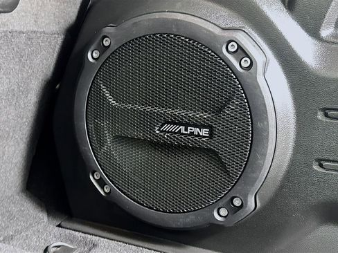 Used 2023 Jeep Wrangler Unlimited Rubicon w/ Cold Weather Group image 18