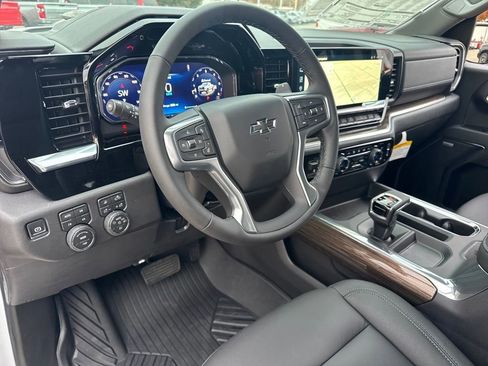 New 2026 Chevrolet Silverado 1500 LT Trail Boss w/ Safety Package image 19