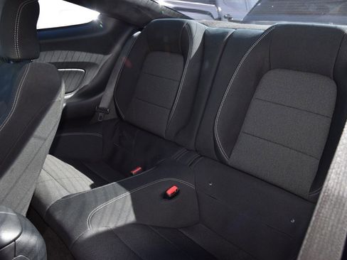 Used 2017 Ford Mustang Coupe image 11