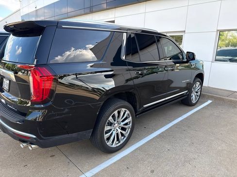 Used 2024 GMC Yukon Denali w/ Denali Reserve Package RWD image 4