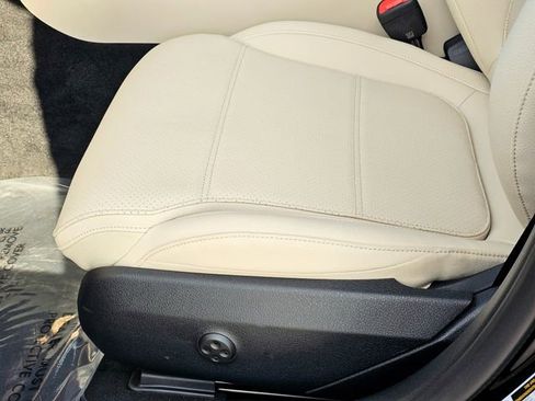 New 2026 Mercedes-Benz C 300 4MATIC Sedan image 18