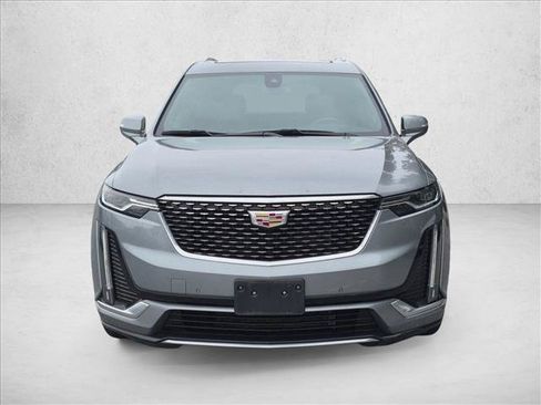 Used 2023 Cadillac XT6 Premium Luxury AWD/4WD image 2