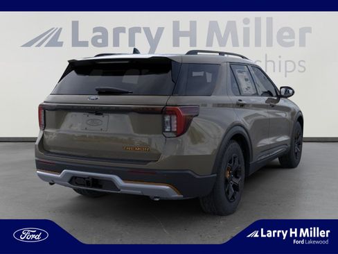 New 2026 Ford Explorer Tremor AWD/4WD image 8