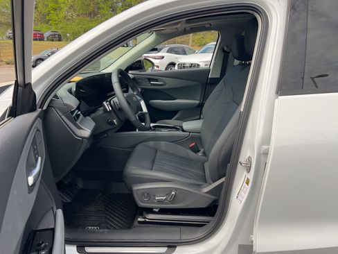 New 2026 Audi Q3 quattro 2.0T AWD/4WD image 25