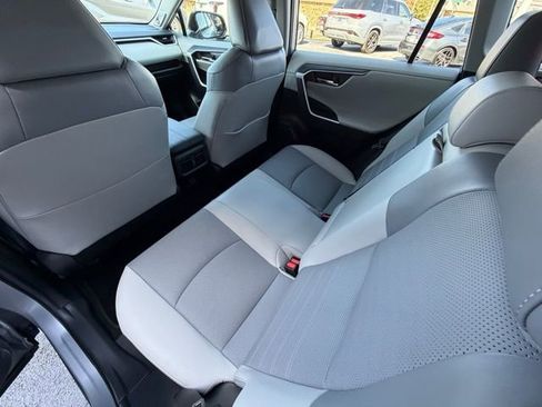Used 2022 Toyota RAV4 Limited image 9