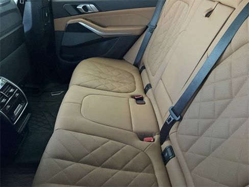 Certified 2025 BMW X5 xDrive50e w/ M Sport Package image 7