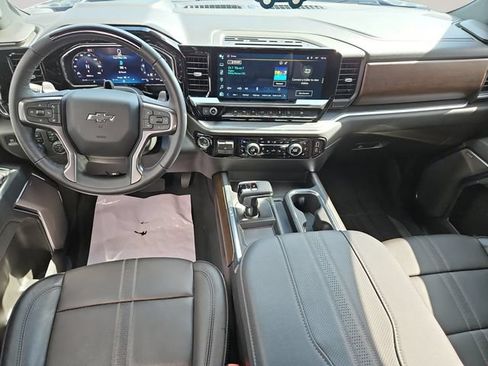 Certified 2026 Chevrolet Silverado 1500 High Country w/ Midnight Edition AWD/4WD image 16