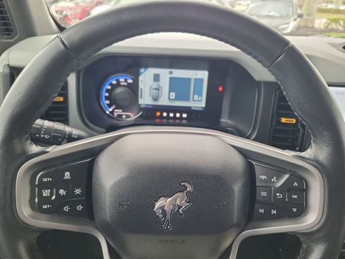 Used 2022 Ford Bronco Badlands image 20