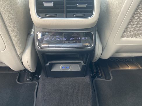 Certified 2024 Mercedes-Benz GLE 450 4MATIC image 41