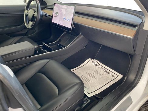Used 2018 Tesla Model 3 Performance image 10