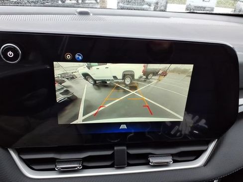 New 2026 Chevrolet Equinox LT w/ Convenience Package II FWD image 12