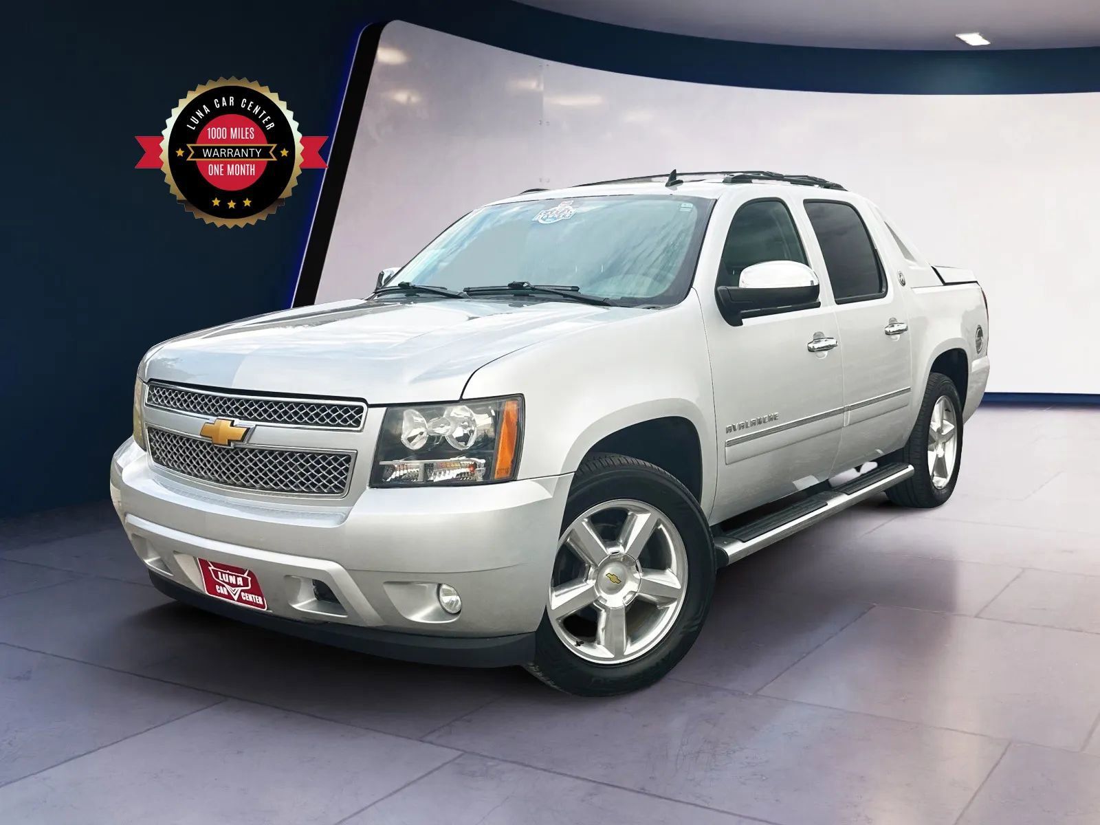 Used 2013 Chevrolet Avalanche LTZ RWD image 1