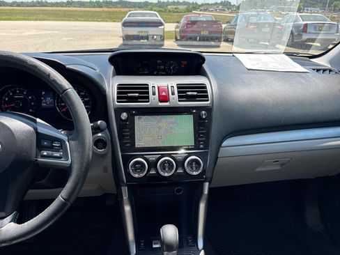 Used 2016 Subaru Forester 2.5i Touring w/ Eyesight & Navigation System image 15