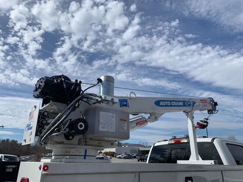 New 2024 Ford F350 XL w/ XL Chrome Package image 22