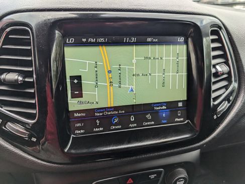 Used 2018 Jeep Compass Limited w/ Navigation Group AWD/4WD image 24
