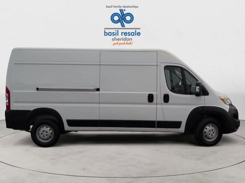 Used 2023 RAM ProMaster 2500 image 8