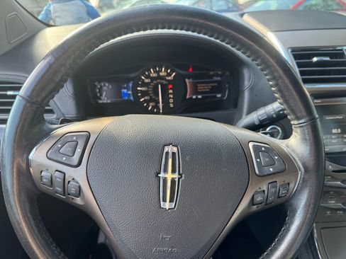 Used 2014 Lincoln MKX FWD image 15