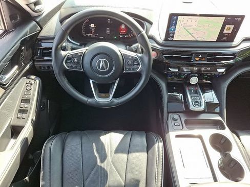 Certified 2025 Acura MDX SH-AWD w/ Advance Package image 13