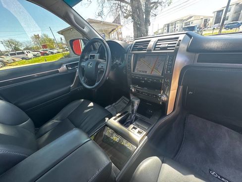 Used 2014 Lexus GX 460 image 29